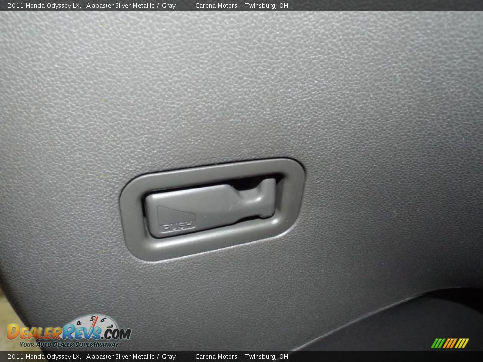 2011 Honda Odyssey LX Alabaster Silver Metallic / Gray Photo #35