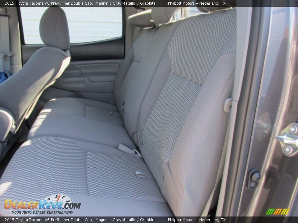 2015 Toyota Tacoma V6 PreRunner Double Cab Magnetic Gray Metallic / Graphite Photo #18