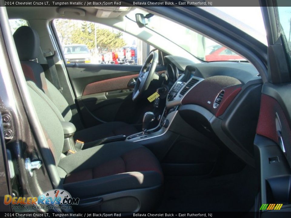 2014 Chevrolet Cruze LT Tungsten Metallic / Jet Black/Sport Red Photo #8