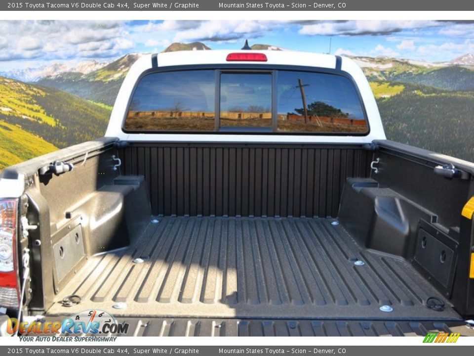 2015 Toyota Tacoma V6 Double Cab 4x4 Super White / Graphite Photo #8