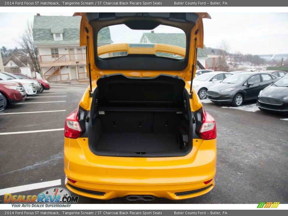 2014 Ford Focus ST Hatchback Tangerine Scream / ST Charcoal Black Recaro Sport Seats Photo #18