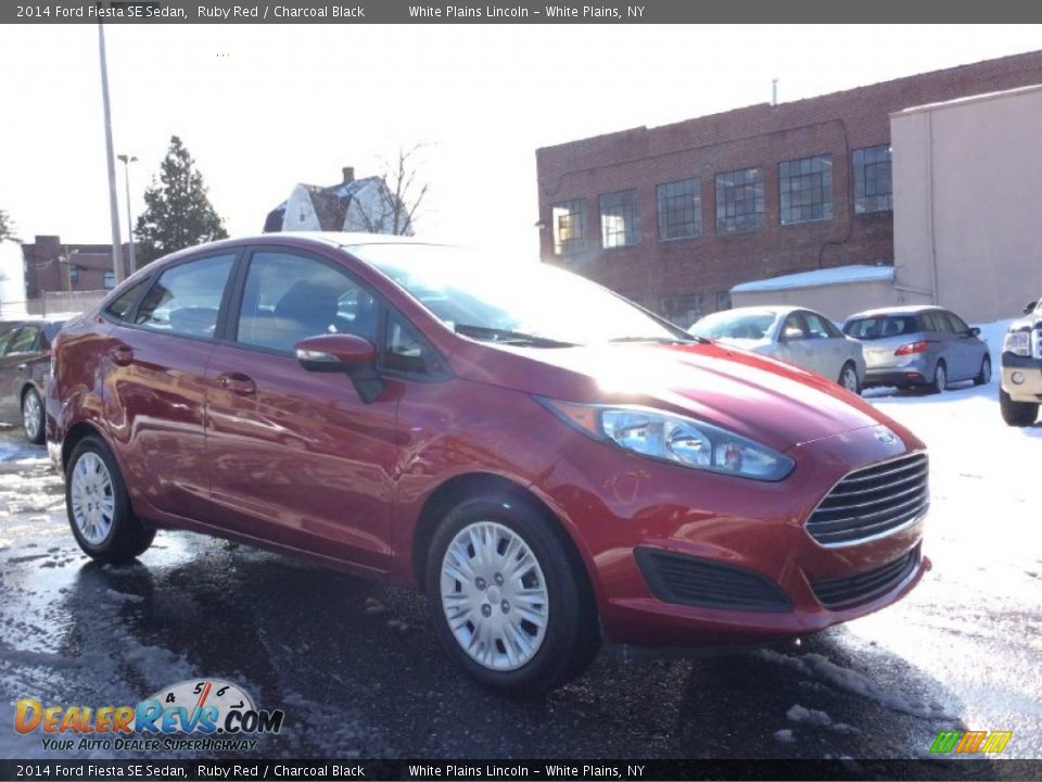2014 Ford Fiesta SE Sedan Ruby Red / Charcoal Black Photo #3