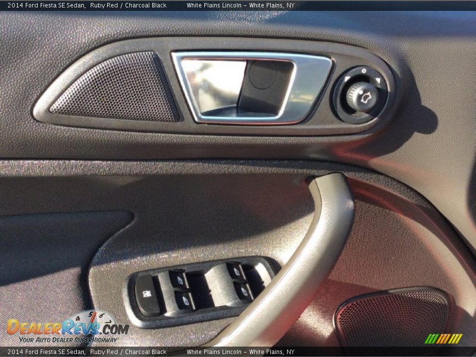 2014 Ford Fiesta SE Sedan Ruby Red / Charcoal Black Photo #8