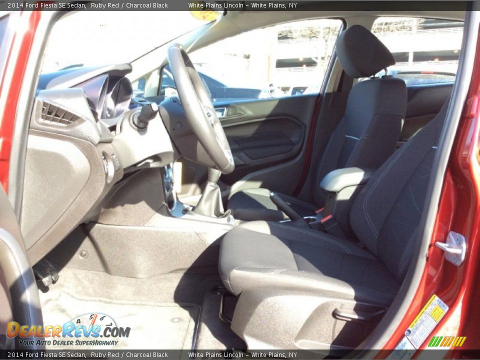 2014 Ford Fiesta SE Sedan Ruby Red / Charcoal Black Photo #10