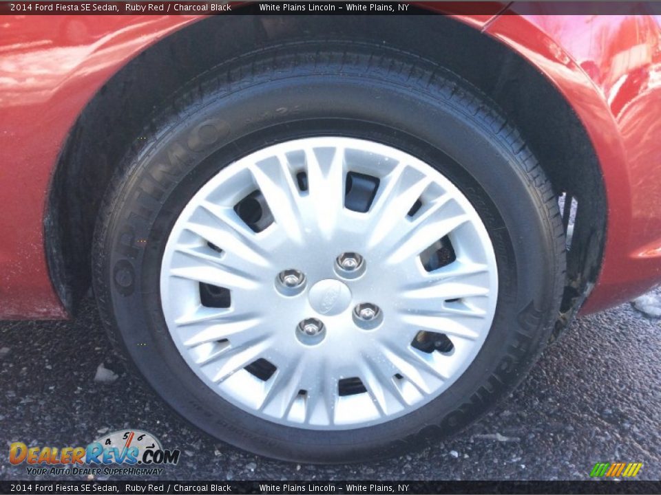 2014 Ford Fiesta SE Sedan Wheel Photo #26