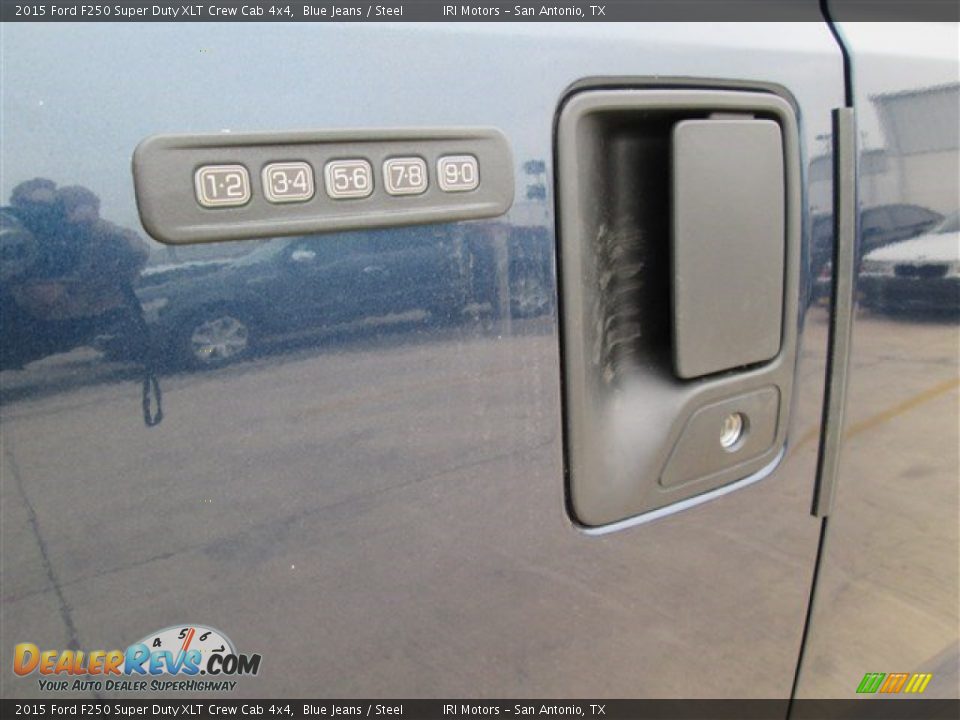 2015 Ford F250 Super Duty XLT Crew Cab 4x4 Blue Jeans / Steel Photo #11