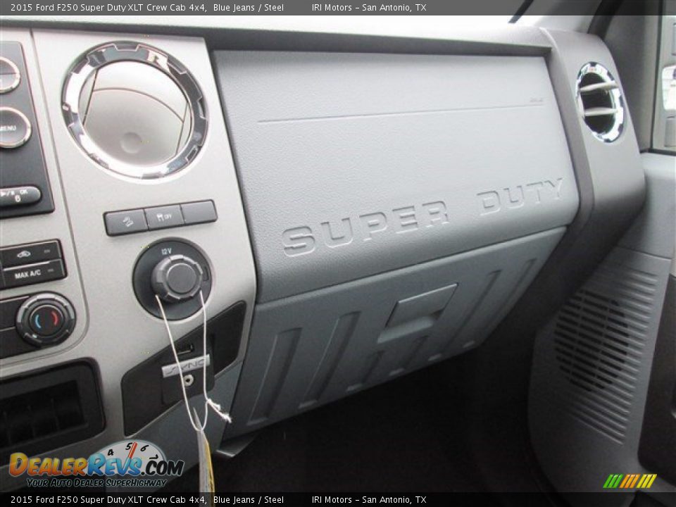 2015 Ford F250 Super Duty XLT Crew Cab 4x4 Blue Jeans / Steel Photo #32