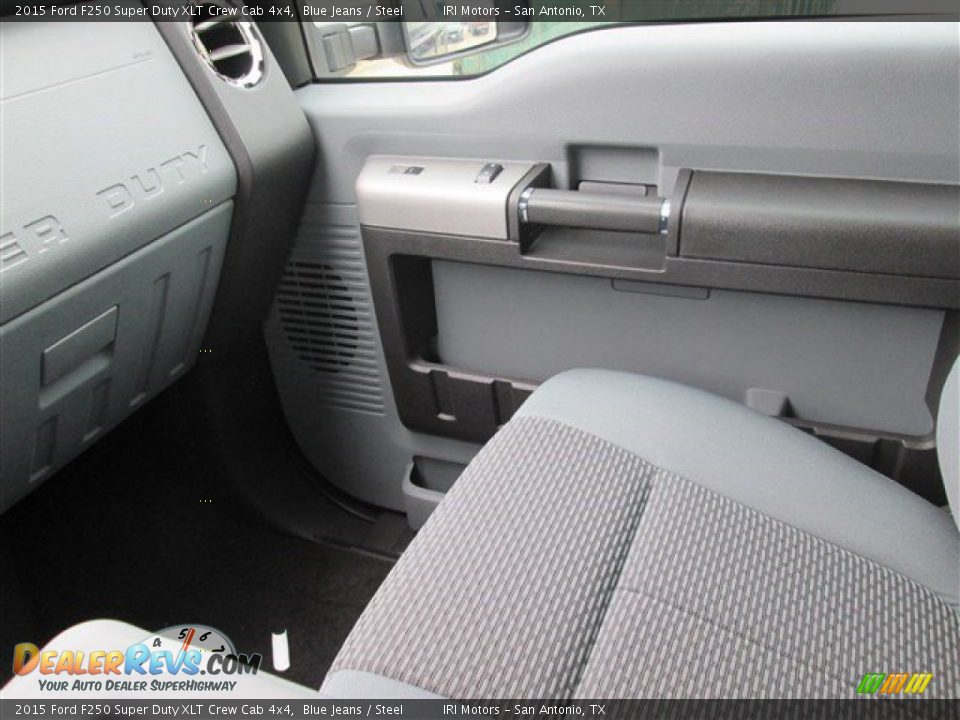 2015 Ford F250 Super Duty XLT Crew Cab 4x4 Blue Jeans / Steel Photo #33