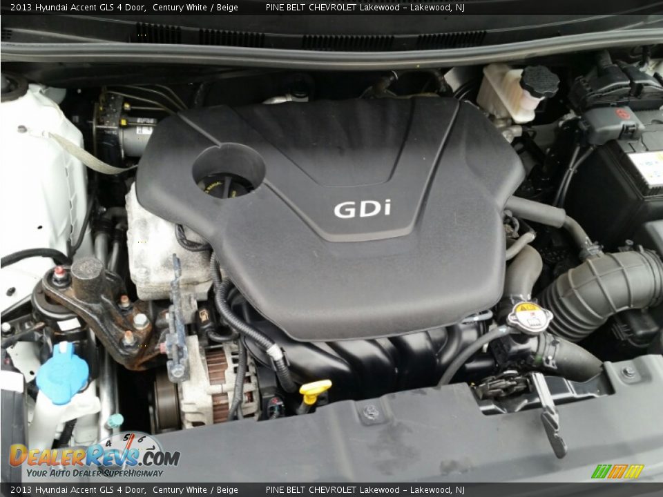 2013 Hyundai Accent GLS 4 Door Century White / Beige Photo #25
