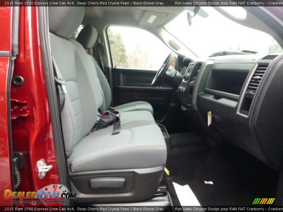 Black/Diesel Gray Interior - 2015 Ram 1500 Express Crew Cab 4x4 Photo #11