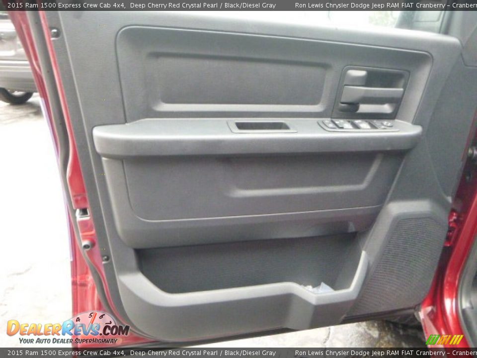 2015 Ram 1500 Express Crew Cab 4x4 Deep Cherry Red Crystal Pearl / Black/Diesel Gray Photo #17