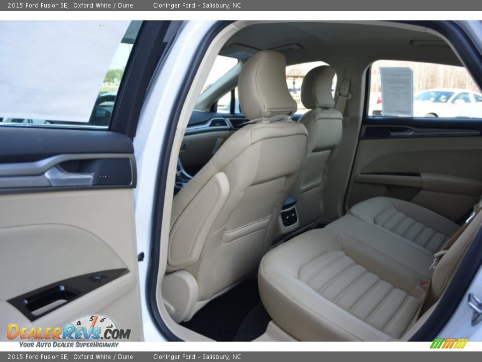 Rear Seat of 2015 Ford Fusion SE Photo #9