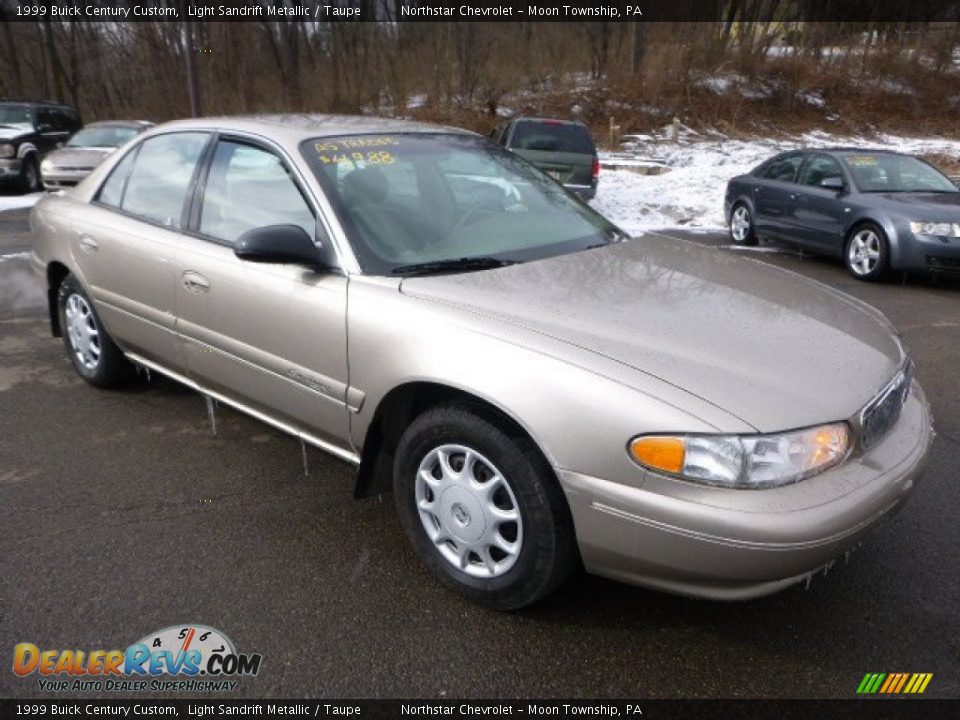 Front 3/4 View of 1999 Buick Century Custom Photo #5