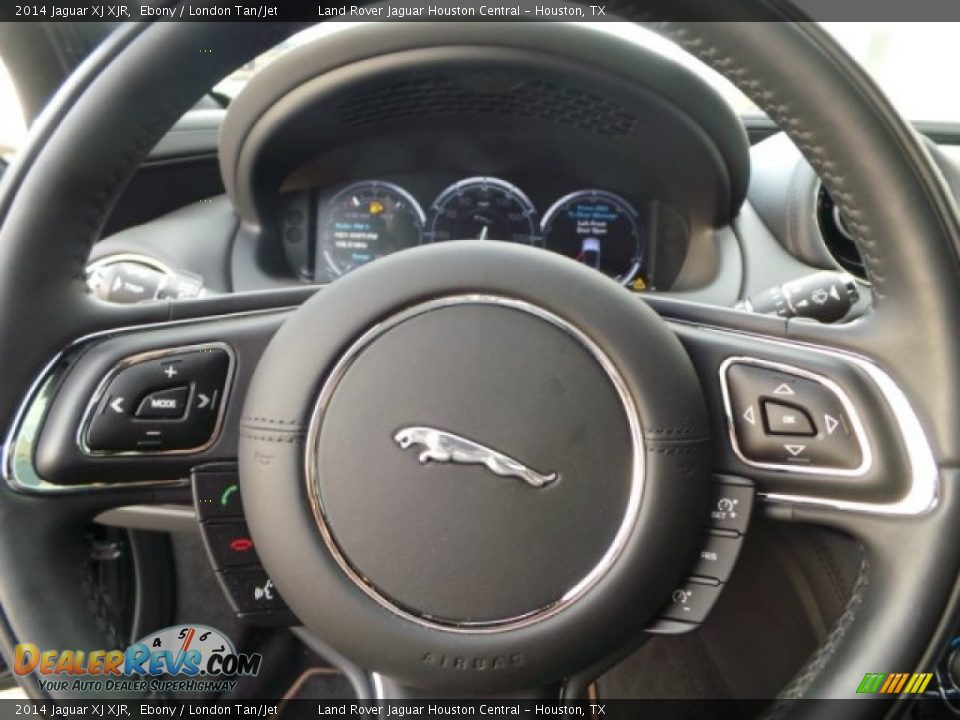 Controls of 2014 Jaguar XJ XJR Photo #13