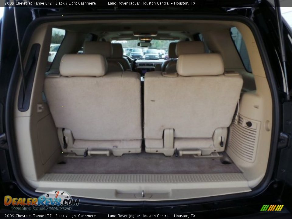 2009 Chevrolet Tahoe LTZ Black / Light Cashmere Photo #31