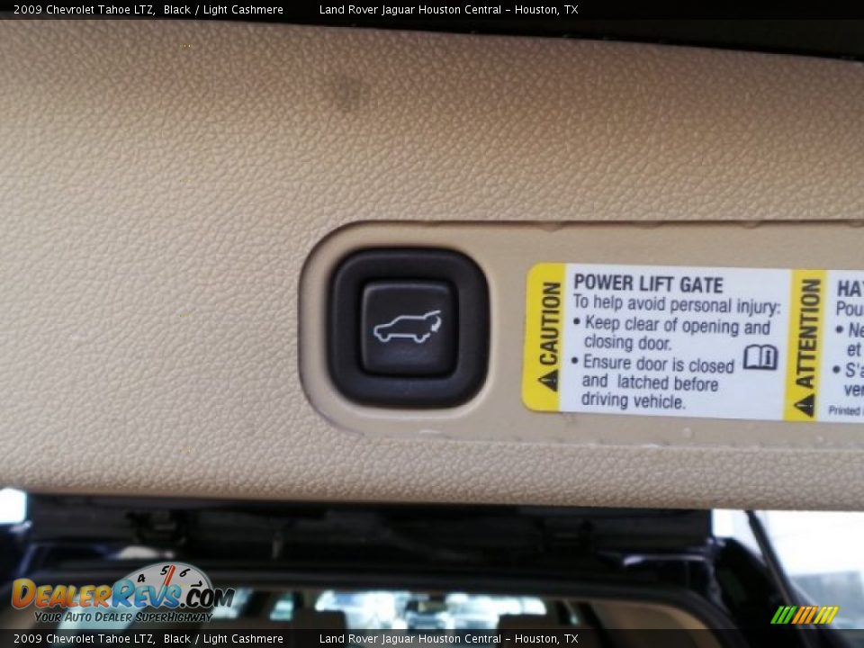 2009 Chevrolet Tahoe LTZ Black / Light Cashmere Photo #32