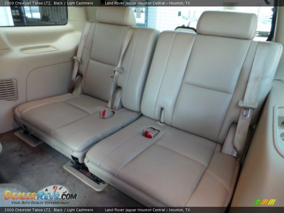 2009 Chevrolet Tahoe LTZ Black / Light Cashmere Photo #35