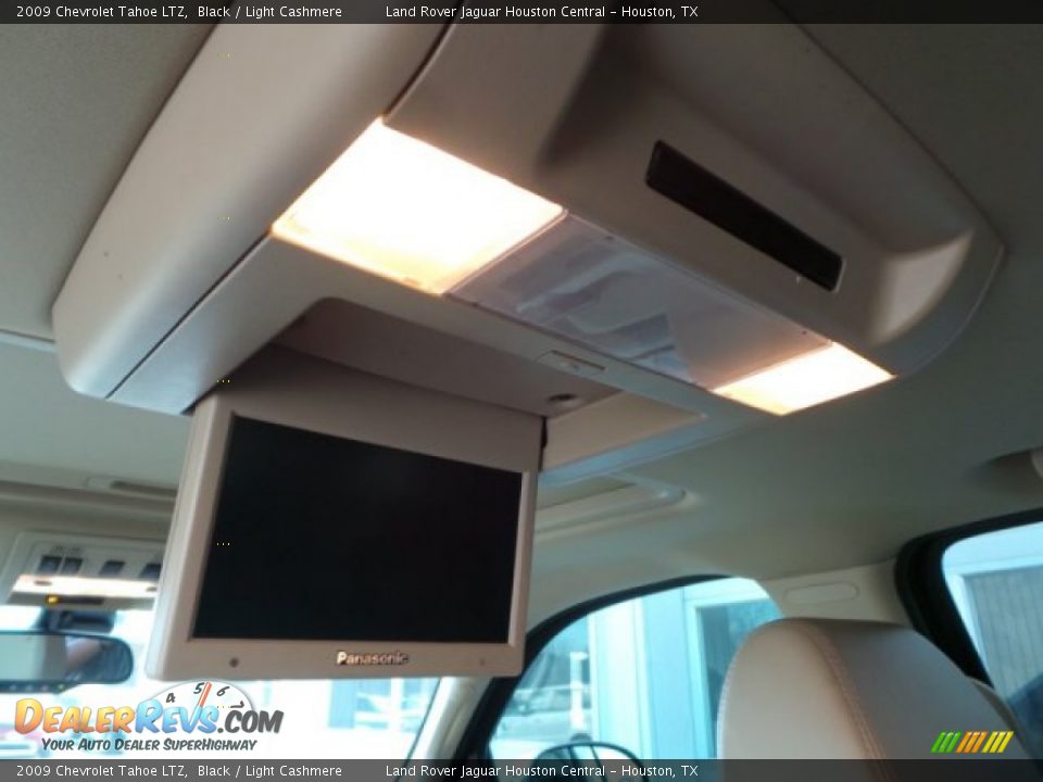 2009 Chevrolet Tahoe LTZ Black / Light Cashmere Photo #36