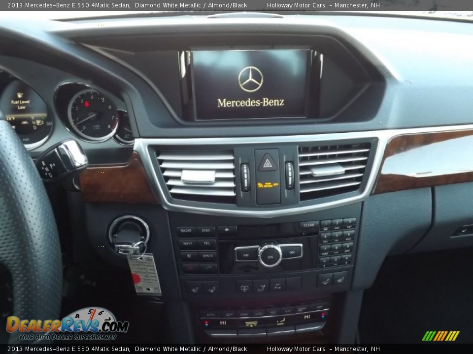 Controls of 2013 Mercedes-Benz E 550 4Matic Sedan Photo #14