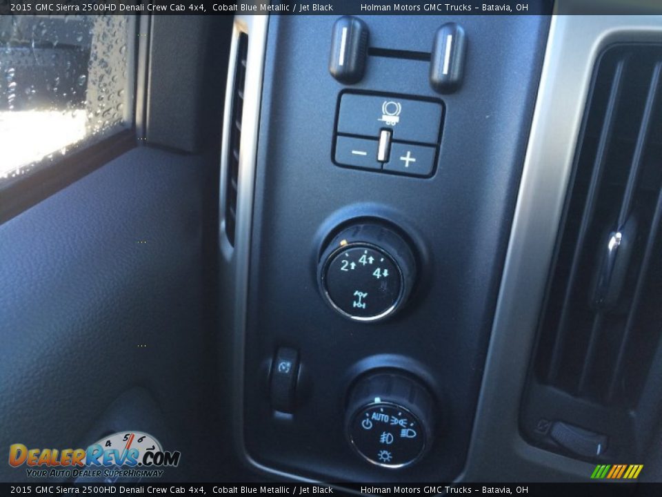 2015 GMC Sierra 2500HD Denali Crew Cab 4x4 Cobalt Blue Metallic / Jet Black Photo #17