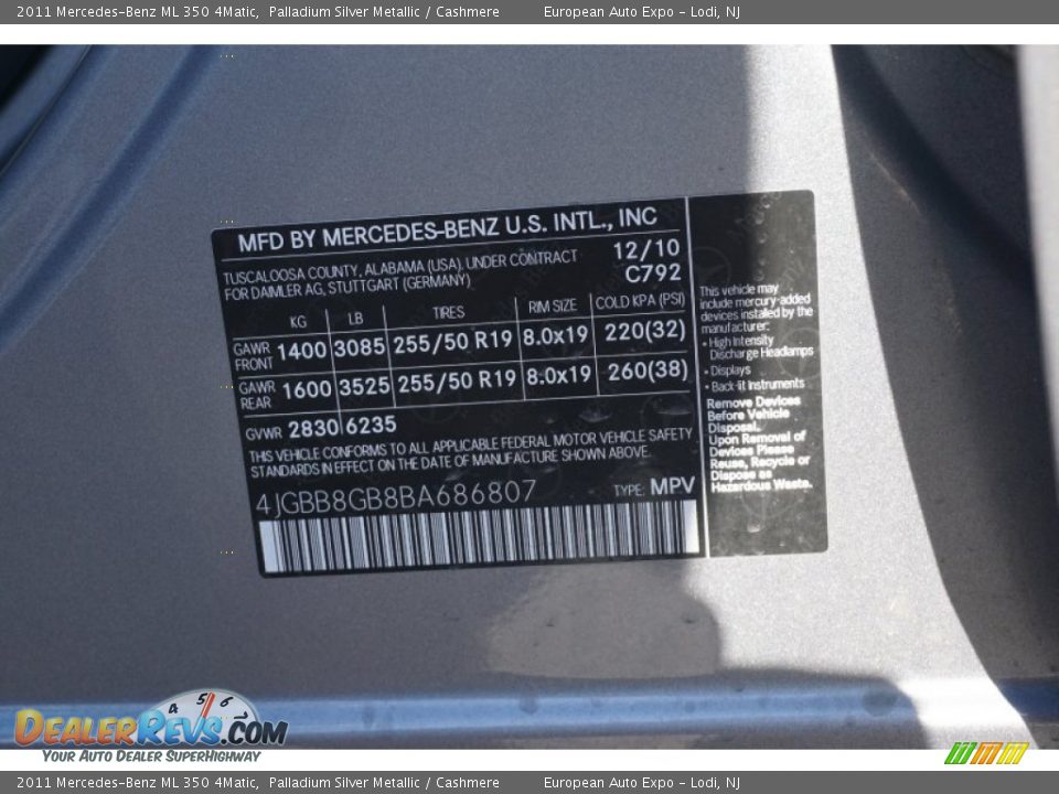 2011 Mercedes-Benz ML 350 4Matic Palladium Silver Metallic / Cashmere Photo #24