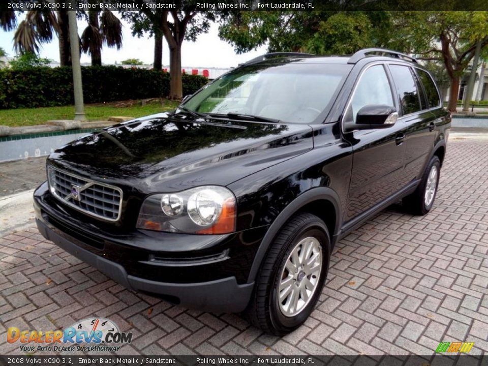 Front 3/4 View of 2008 Volvo XC90 3.2 Photo #1