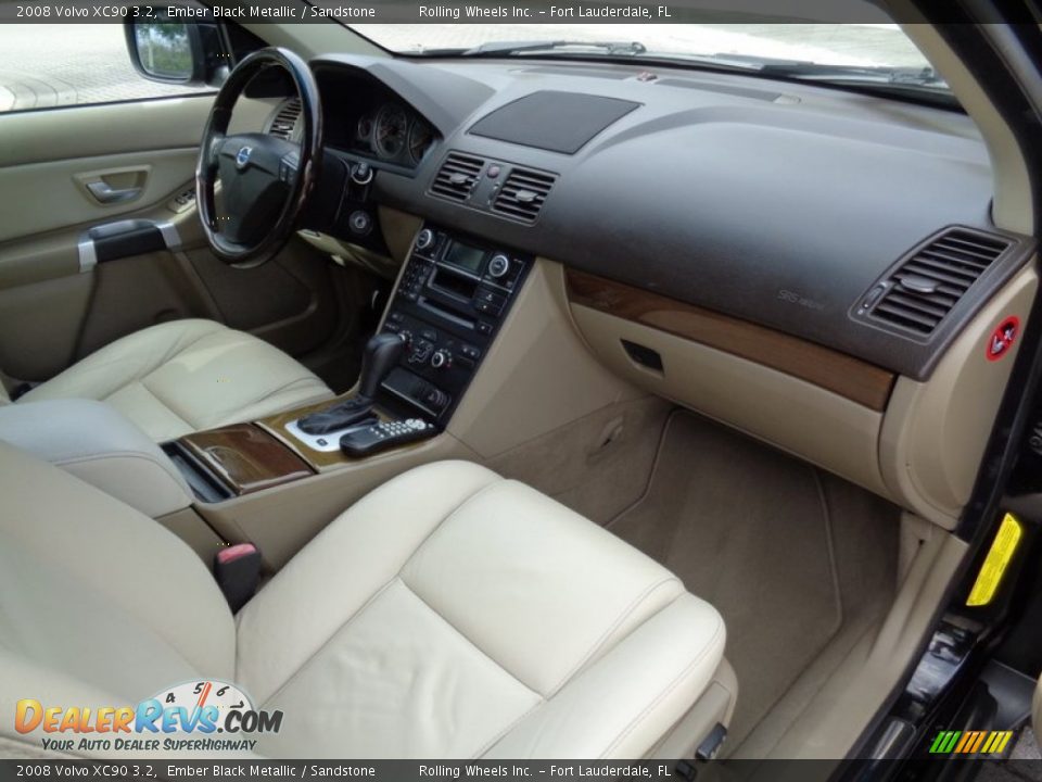 Dashboard of 2008 Volvo XC90 3.2 Photo #29