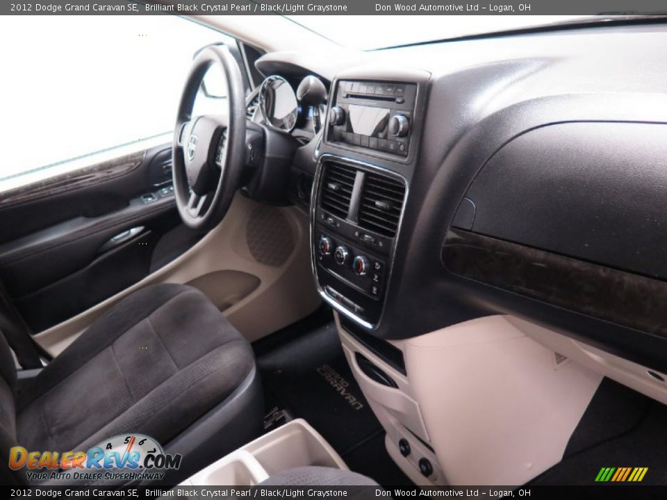2012 Dodge Grand Caravan SE Brilliant Black Crystal Pearl / Black/Light Graystone Photo #17