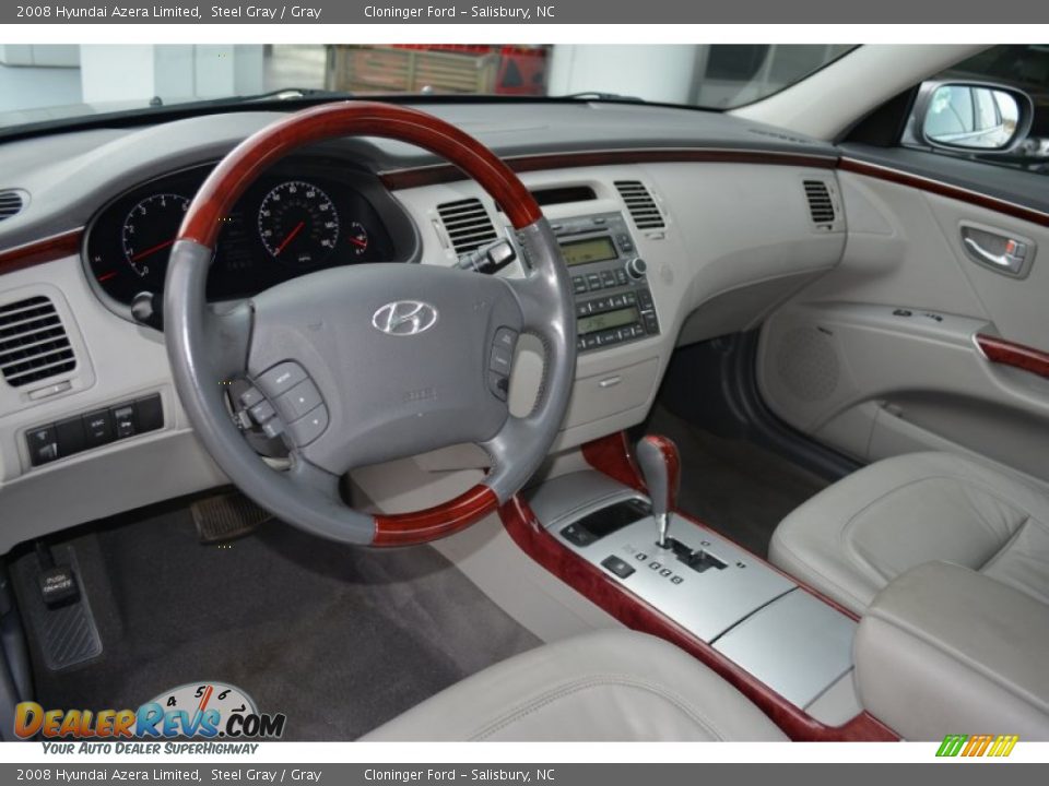 Gray Interior - 2008 Hyundai Azera Limited Photo #10