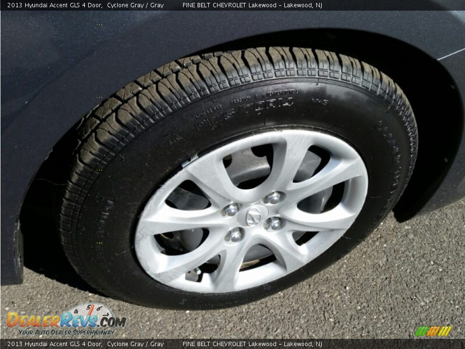 2013 Hyundai Accent GLS 4 Door Cyclone Gray / Gray Photo #4