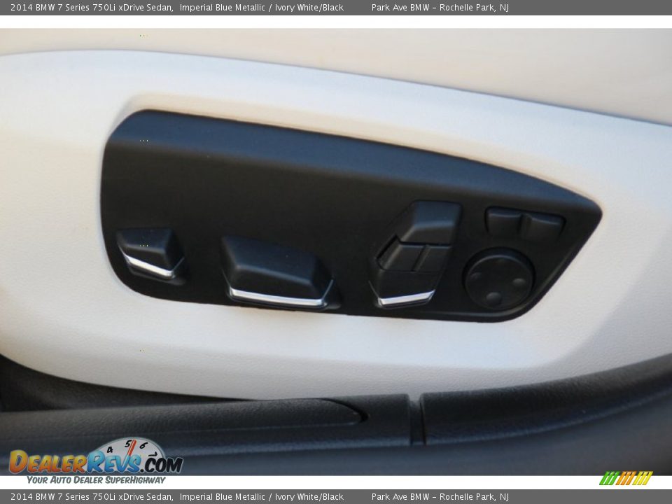 Controls of 2014 BMW 7 Series 750Li xDrive Sedan Photo #14
