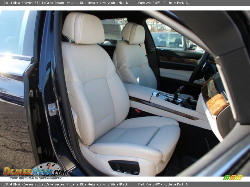 Front Seat of 2014 BMW 7 Series 750Li xDrive Sedan Photo #32