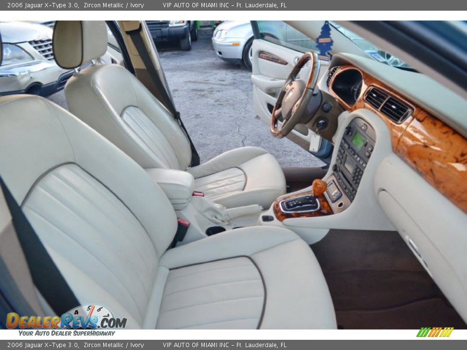 2006 Jaguar X-Type 3.0 Zircon Metallic / Ivory Photo #25