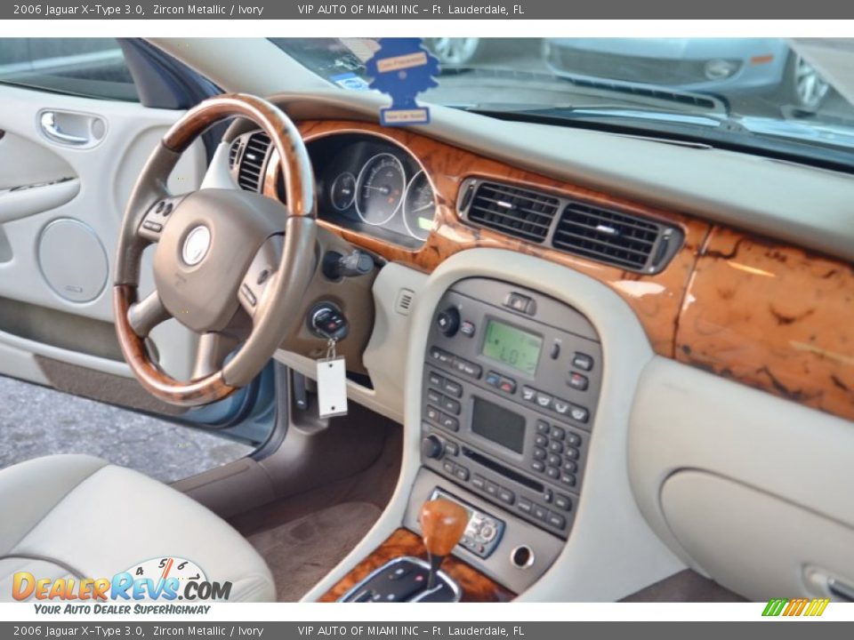 2006 Jaguar X-Type 3.0 Zircon Metallic / Ivory Photo #27