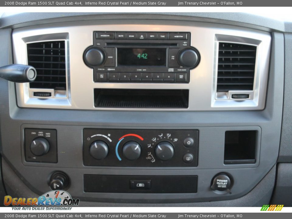 2008 Dodge Ram 1500 SLT Quad Cab 4x4 Inferno Red Crystal Pearl / Medium Slate Gray Photo #11