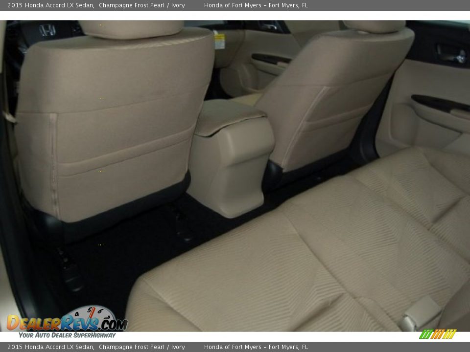 2015 Honda Accord LX Sedan Champagne Frost Pearl / Ivory Photo #22