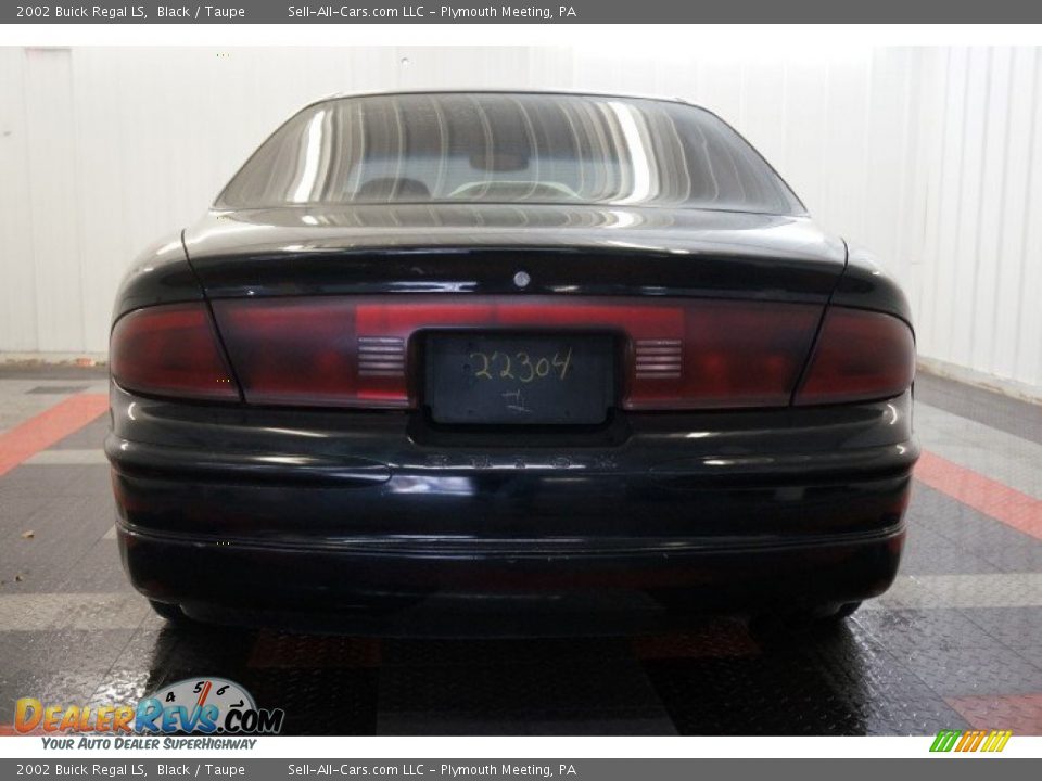 2002 Buick Regal LS Black / Taupe Photo #9