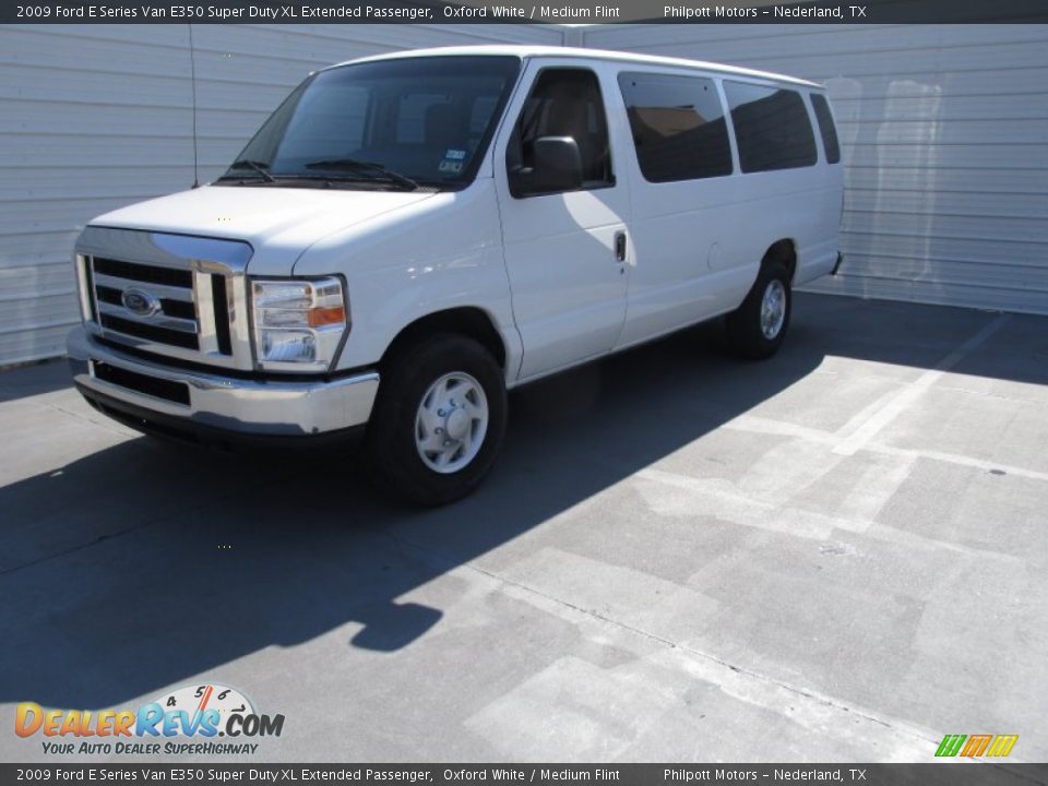 2009 Ford E Series Van E350 Super Duty XL Extended Passenger Oxford White / Medium Flint Photo #4