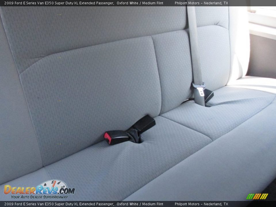 2009 Ford E Series Van E350 Super Duty XL Extended Passenger Oxford White / Medium Flint Photo #31