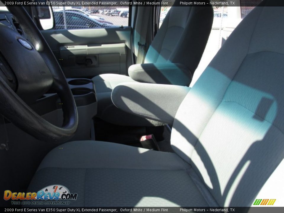 2009 Ford E Series Van E350 Super Duty XL Extended Passenger Oxford White / Medium Flint Photo #35
