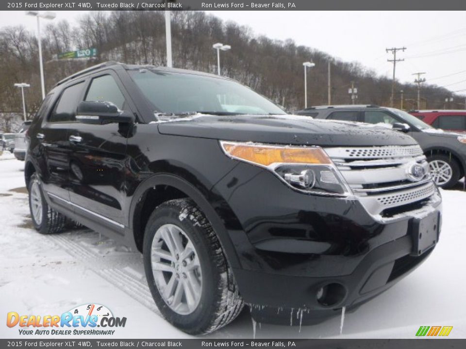 2015 Ford Explorer XLT 4WD Tuxedo Black / Charcoal Black Photo #2