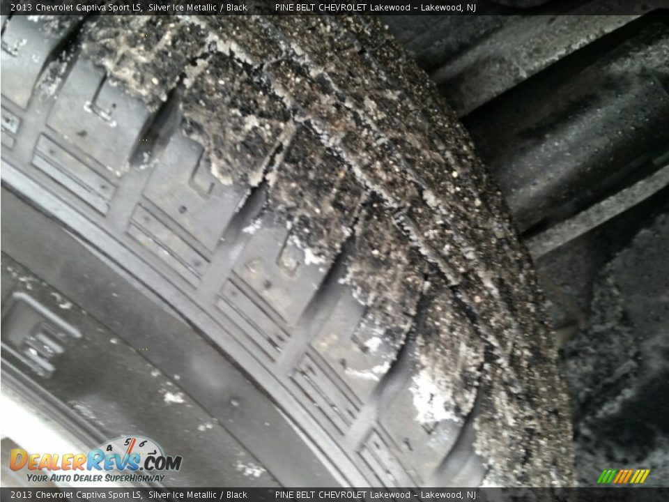 2013 Chevrolet Captiva Sport LS Silver Ice Metallic / Black Photo #22