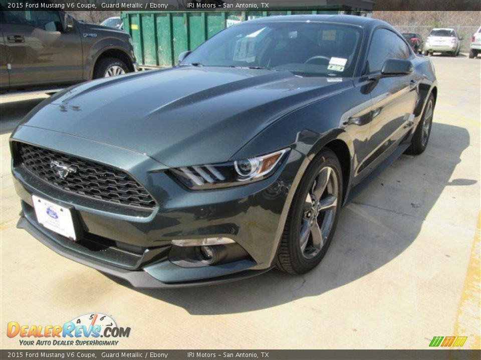 Front 3/4 View of 2015 Ford Mustang V6 Coupe Photo #5