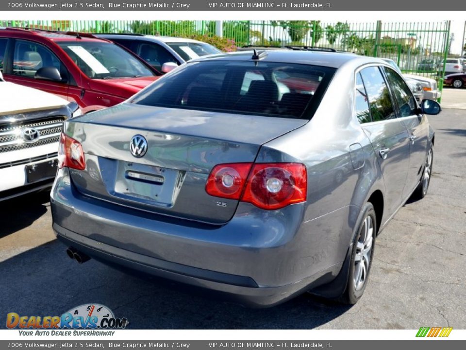 2006 Volkswagen Jetta 2.5 Sedan Blue Graphite Metallic / Grey Photo #12