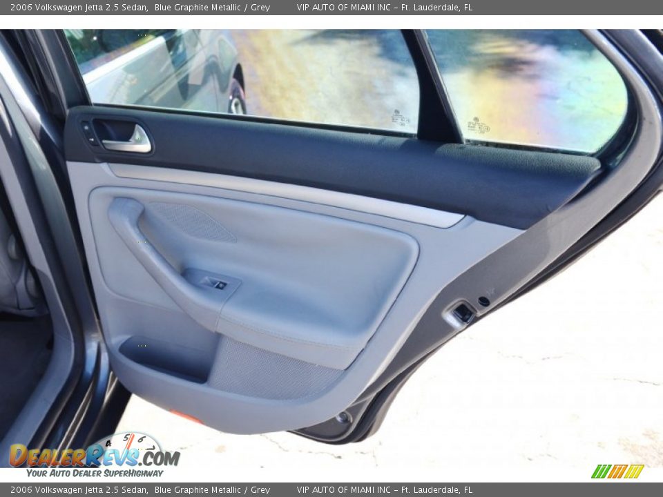 2006 Volkswagen Jetta 2.5 Sedan Blue Graphite Metallic / Grey Photo #26