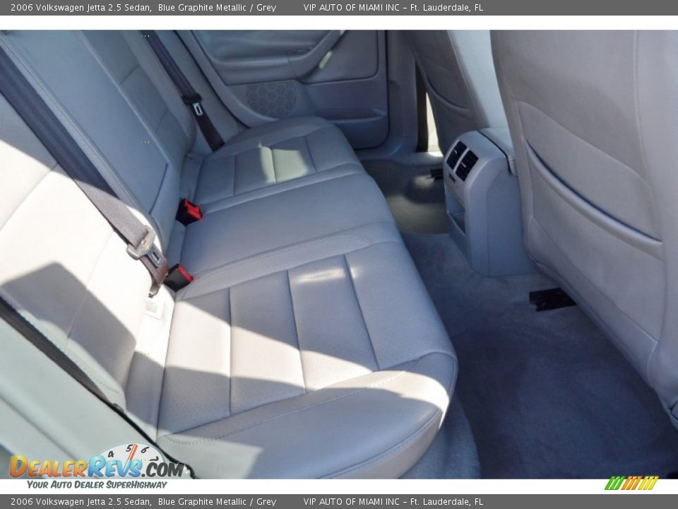 2006 Volkswagen Jetta 2.5 Sedan Blue Graphite Metallic / Grey Photo #27