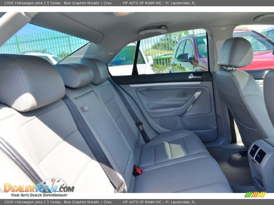 2006 Volkswagen Jetta 2.5 Sedan Blue Graphite Metallic / Grey Photo #28