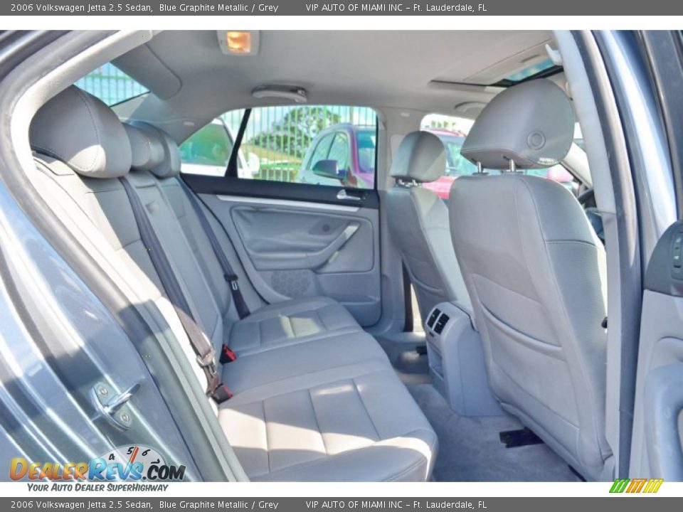 2006 Volkswagen Jetta 2.5 Sedan Blue Graphite Metallic / Grey Photo #31