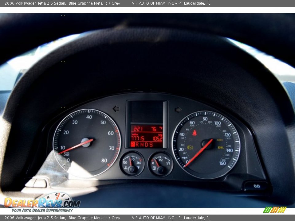 2006 Volkswagen Jetta 2.5 Sedan Gauges Photo #33