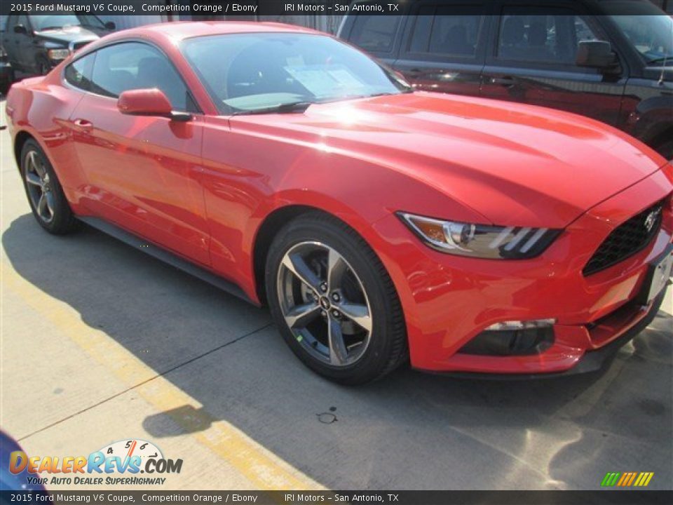 Front 3/4 View of 2015 Ford Mustang V6 Coupe Photo #1